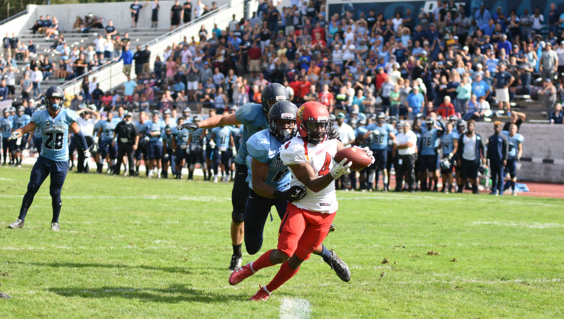 #6 Ferris State Survives As Bulldogs Score On Game's Final Play In School-Record Win