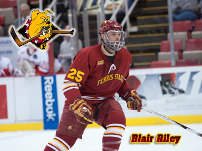 Blair Riley, who led the Bulldogs in scoring this season, was named the 2009-10 team's Most Valuable Player at Friday's awards banquet.  (Photo by Ed Hyde)