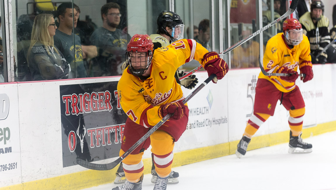 Ninth-Ranked Minnesota State Holds Off Bulldogs In Weekend WCHA Opener