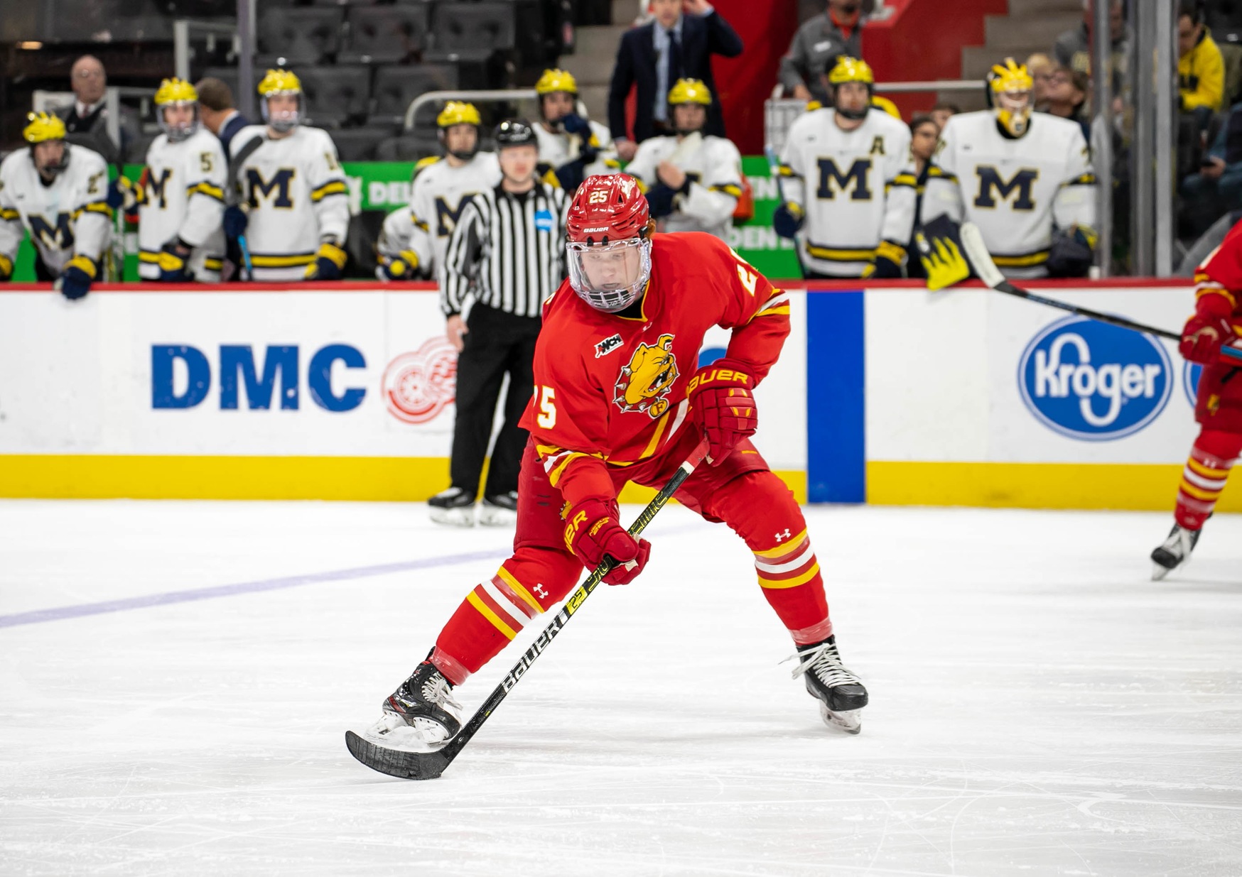Bulldogs Fall In Great Lakes Invitational Semi-Final