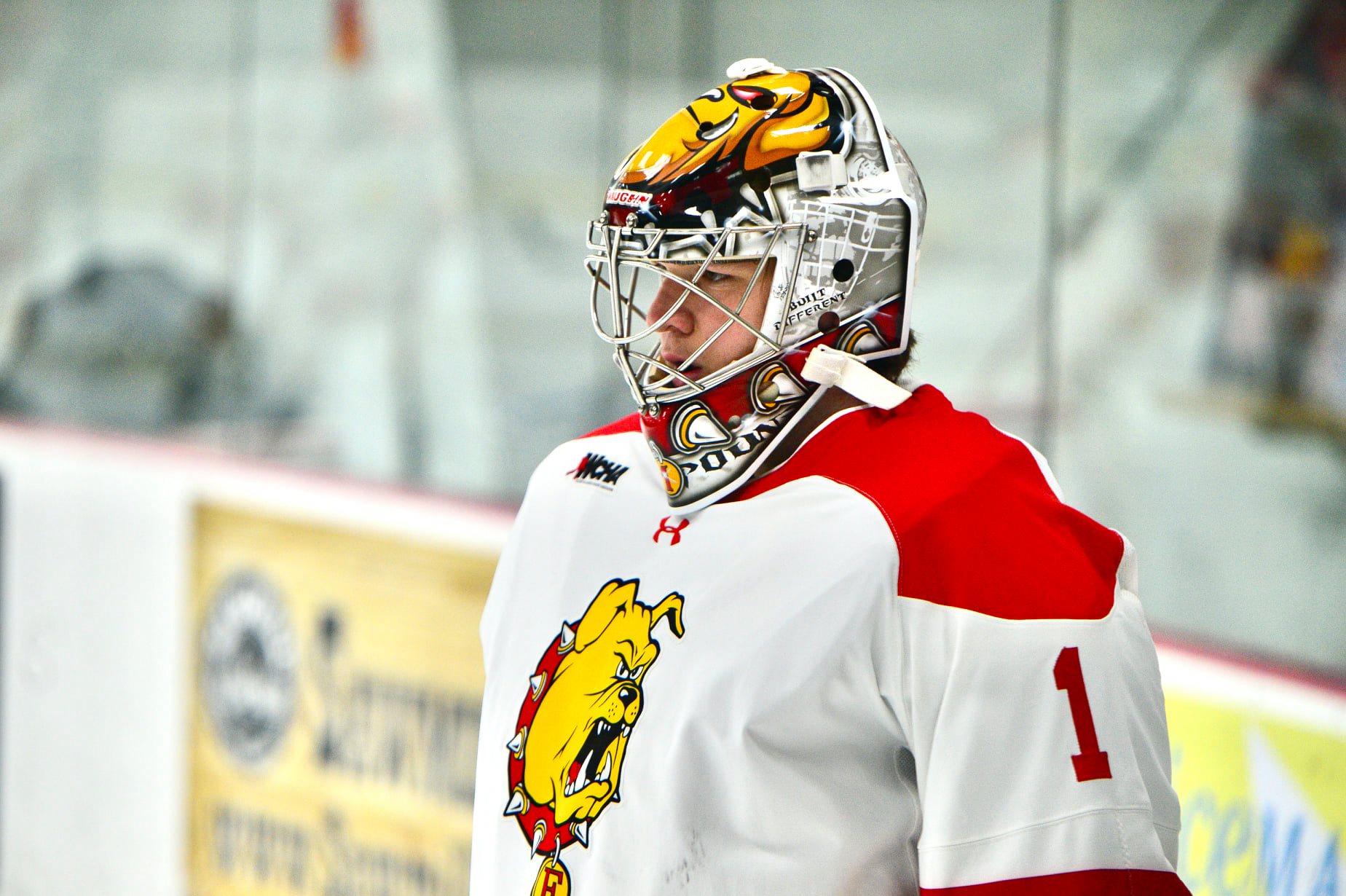 Bulldogs Edged by Michigan Tech At Home