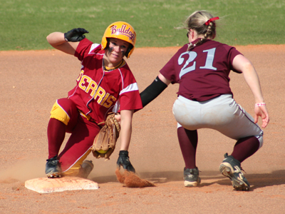 Bulldog Softball Golf Outing Set For Aug. 25