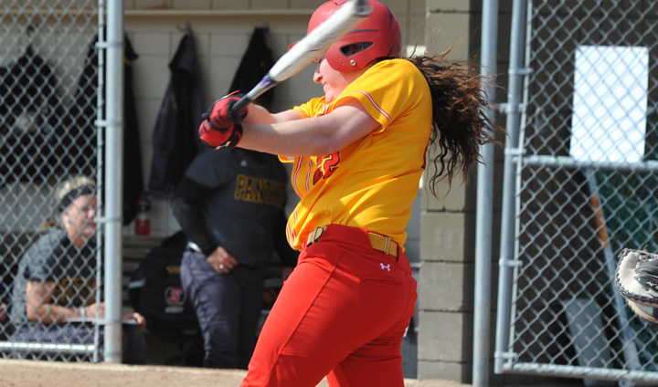 Dunleavy's Three-Run Shot Helps Bulldogs Win Game Two For League Split
