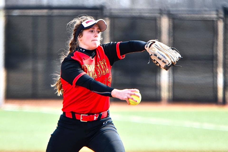 Bulldogs Sweep Rangers in Doubleheader on Kortz's Walk-Off Double