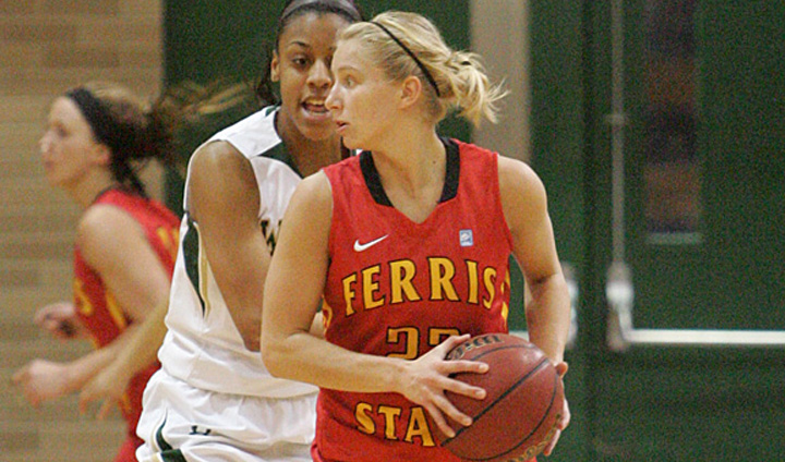 Wayne State Holds On To Top Bulldogs In GLIAC Quarterfinals