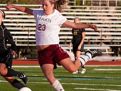 Freshman Hillary Braun netted the Bulldogs' lone goal with a first-half tally in Sunday's overtime loss at Tiffin.  (Photo by Ben Amato)