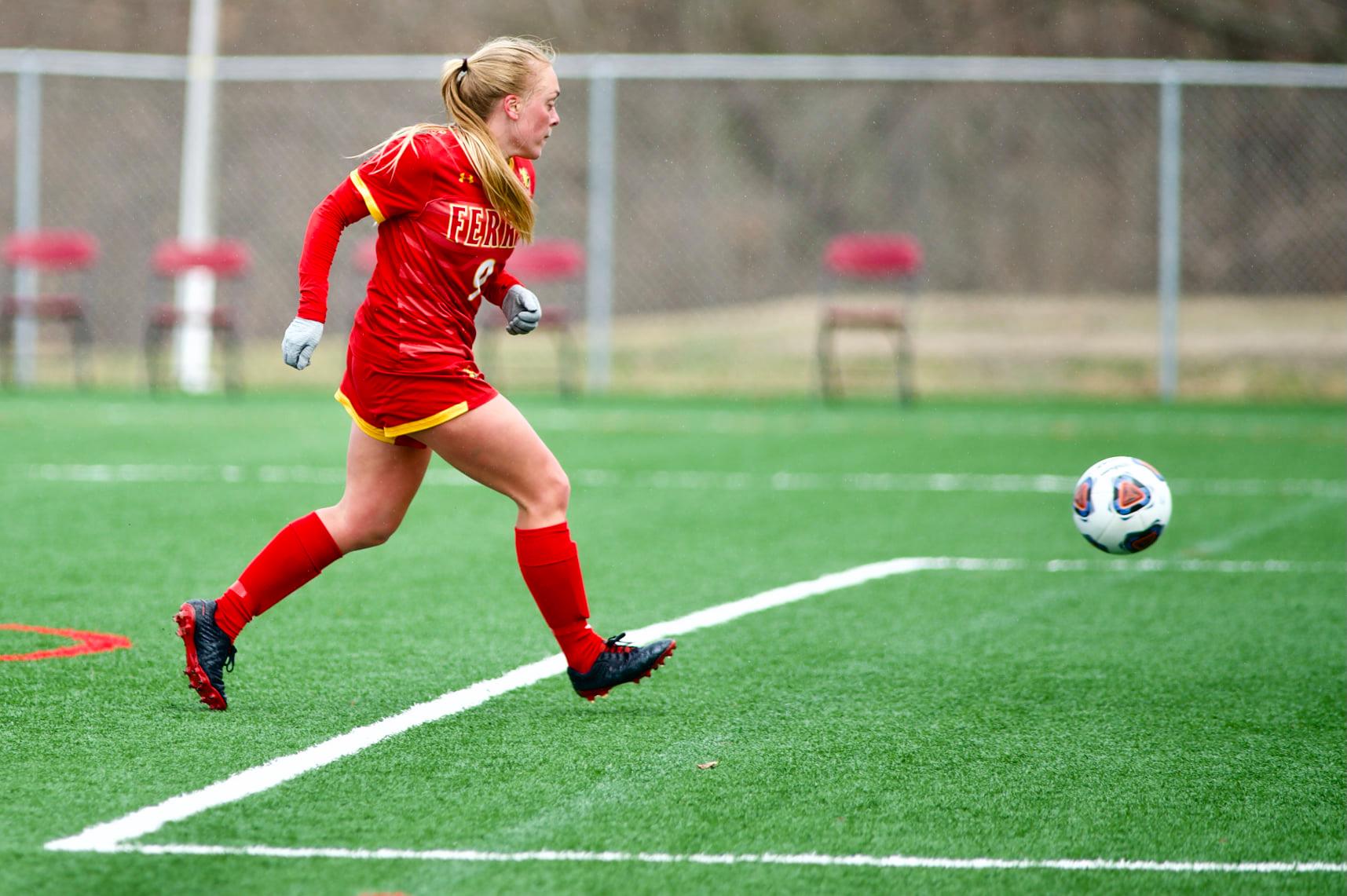 Henson Earns 100th Career Victory As Bulldogs Top Eagles In Windy Battle