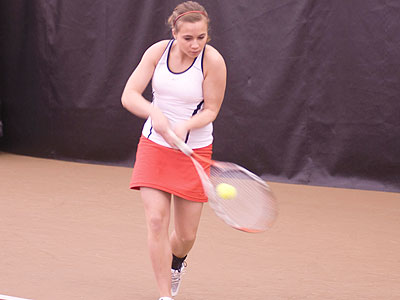 Bulldog women's tennis player Amy Ingle