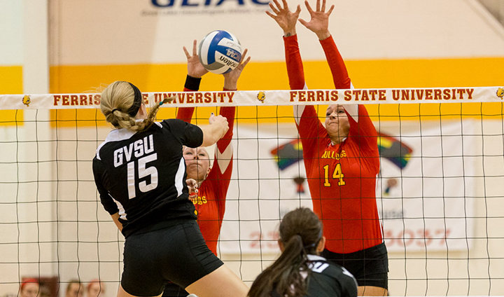 #4 Ferris State Stays Unbeaten In GLIAC Volleyball Play By Beating Archrival GVSU
